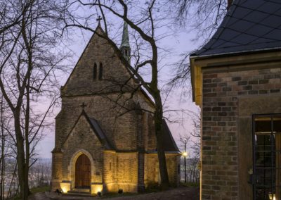 Nasvětlení historické stavby, díky kterému je nyní kaple dominantou města Beroun. Kaple je po nasvětlení vidět i ze širokého okolí.