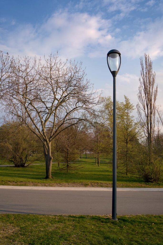 Rekonstrukce veřejného osvětlení v parku na Letné.