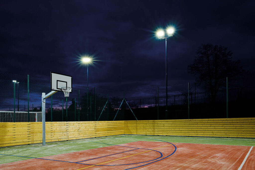 Hřiště Hostivice - detail na basketbalový koš